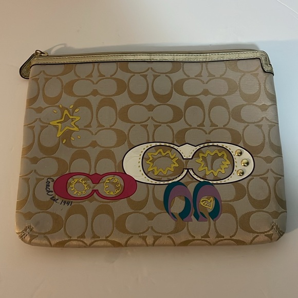 🎄🎄Coach Tablet Sleeve Case electronic Signature Universal zip pouch - Picture 3 of 6